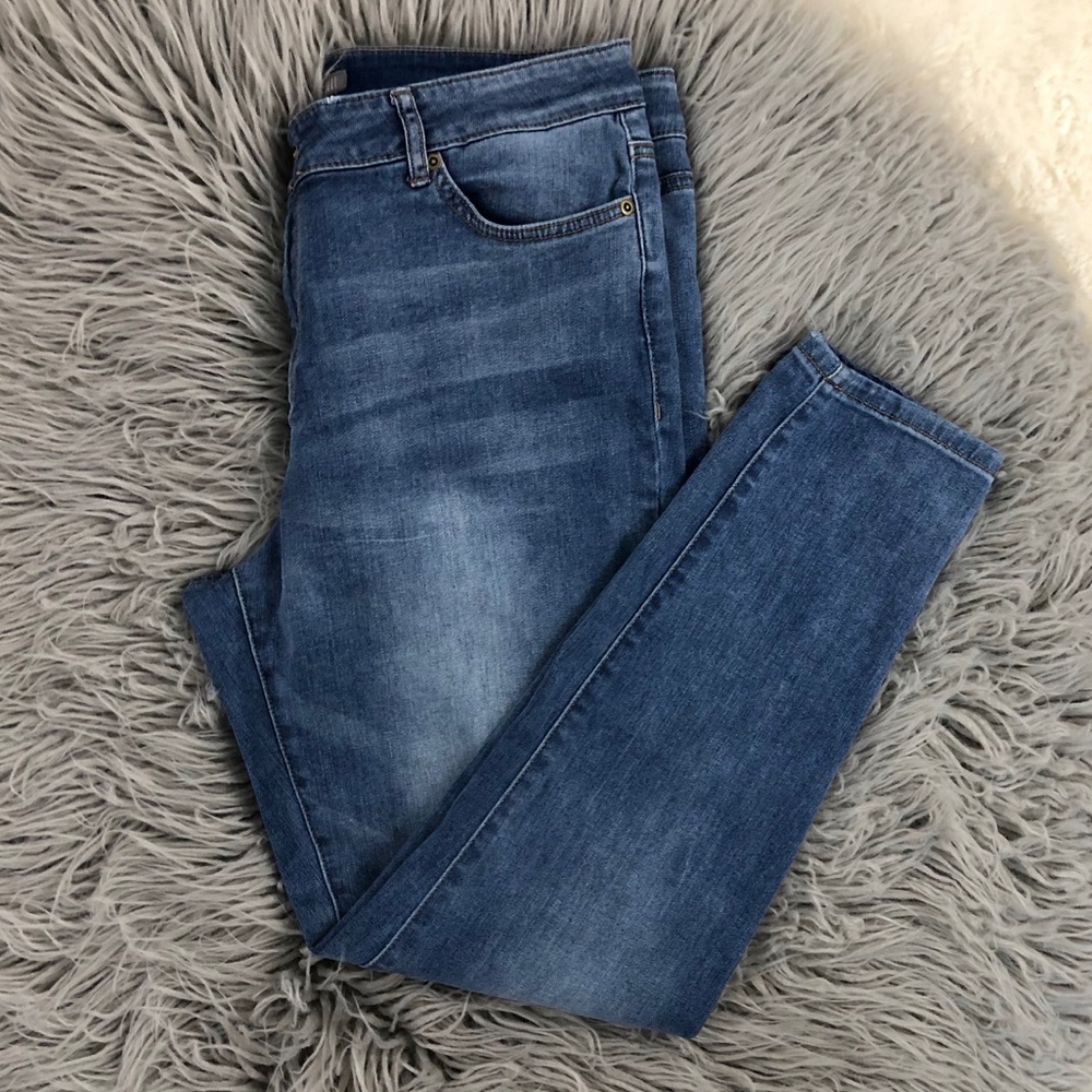 Garnet Hill Essential Slim Jeans 31 Short Skinny - Picture 2 of 7
